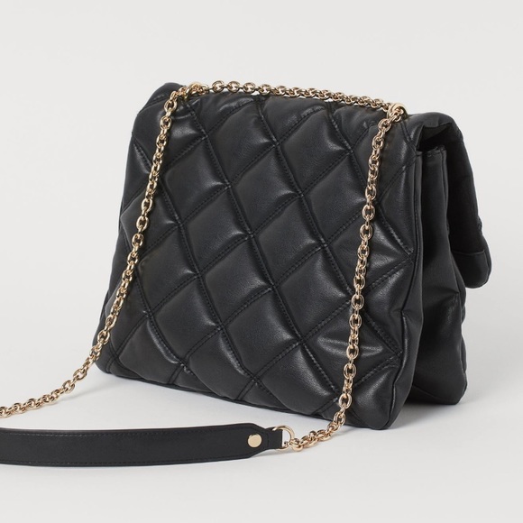 H&M Golden Chain Quilted Black Shoulder Bag Purse - Picture 2 of 3
